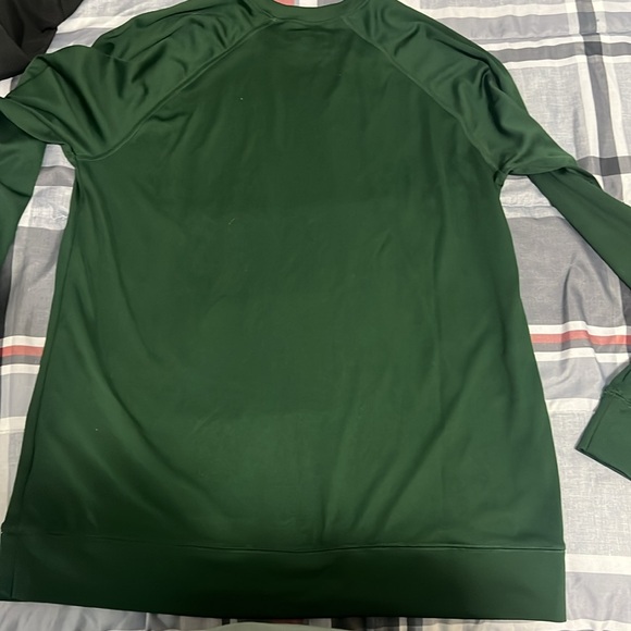 Under Armour Green Long Sleeve Tee! - Picture 3 of 3